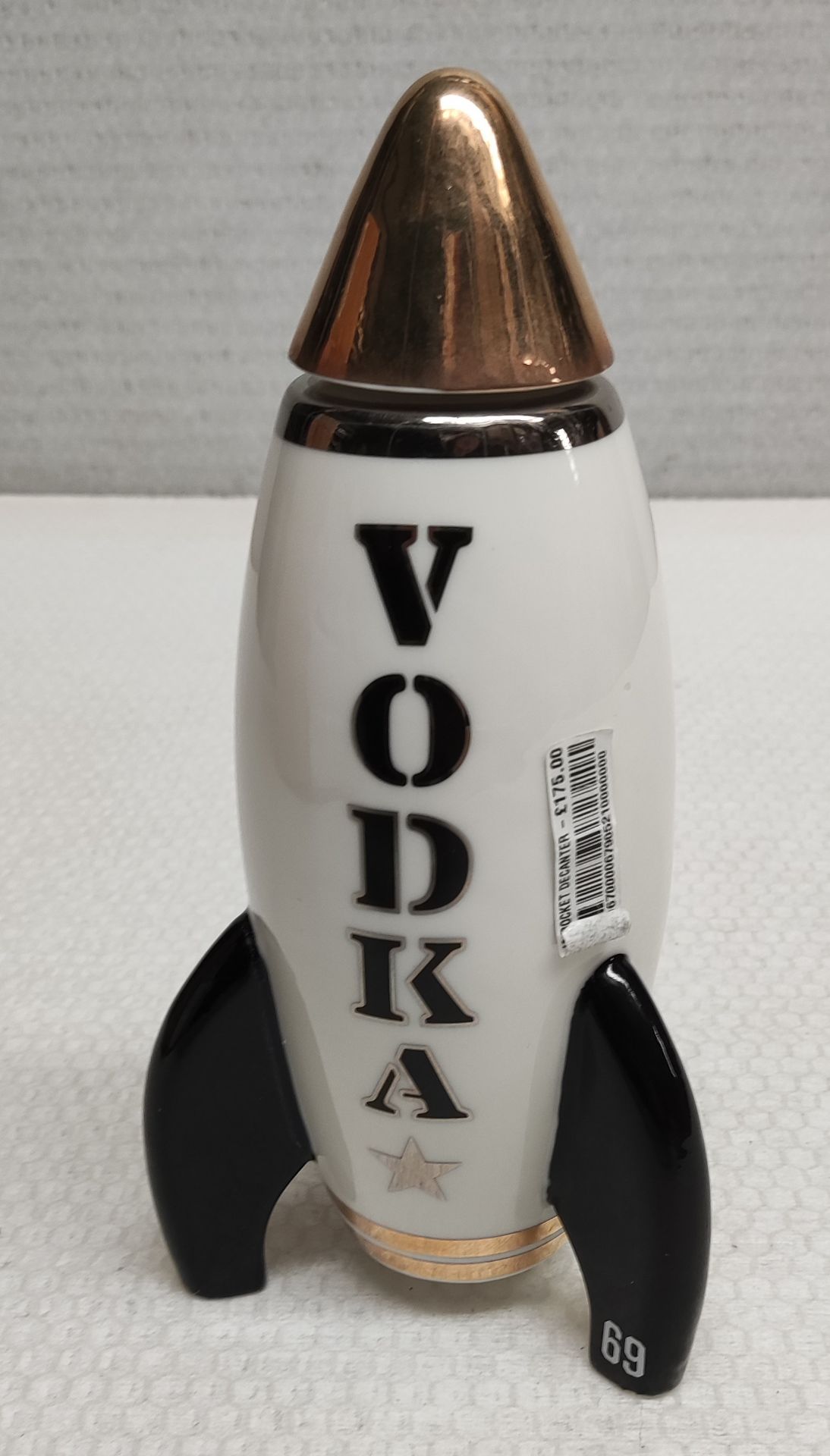 1 x JONATHAN ADLER 'Vodka Rocket' Luxurious Porcelain Decanter - Original RRP £215.00 - Image 2 of 9