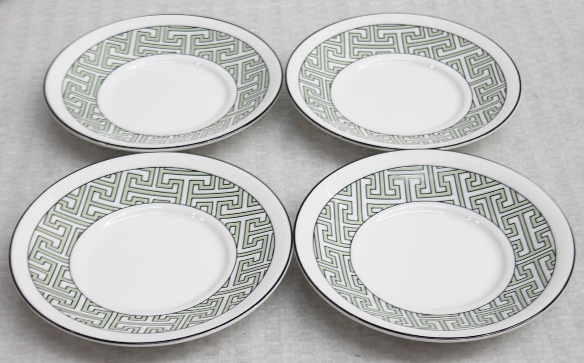 4 x O.W. LONDON 'Maze' Fine Bone China Saucers In White & Green, With A Geometric Print - Image 4 of 4