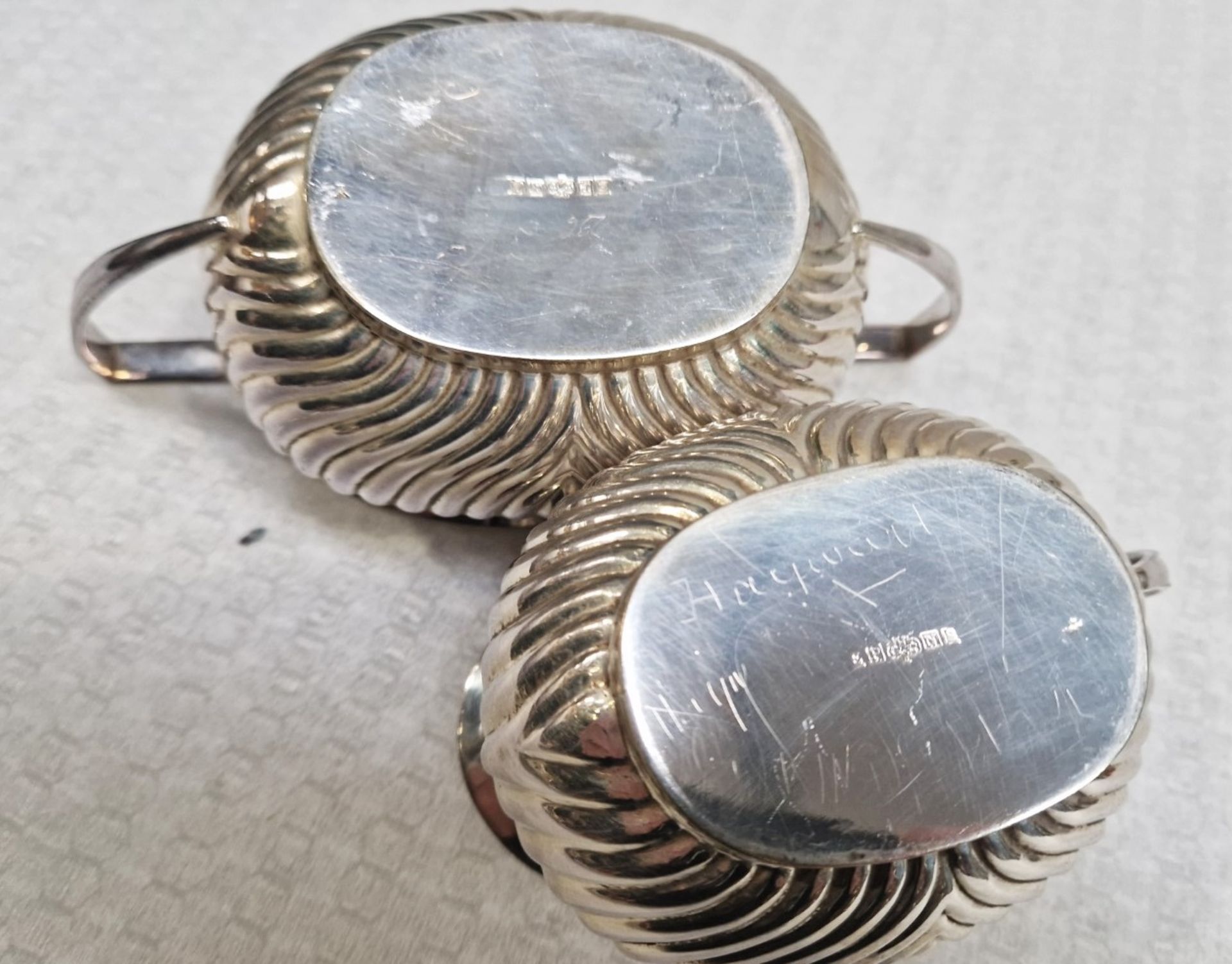 1 x Edwardian Style Silver Plated Tea Pot Set With Creamer and Sugar Pot - Bakelite details - Image 8 of 9