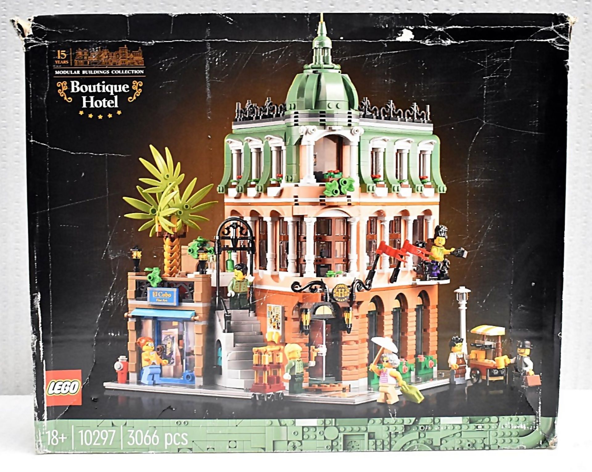 1 x LEGO Boutique Hotel Modular Brick Building Set (10297) - Original Price £199.00 - Boxed Stock - Image 2 of 5