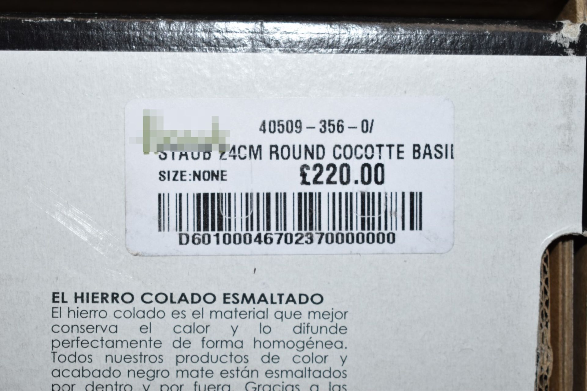 1 x STAUB Round Cast Iron Casserole Dish (24cm), In Green - Original Price £220.00 - Image 6 of 9