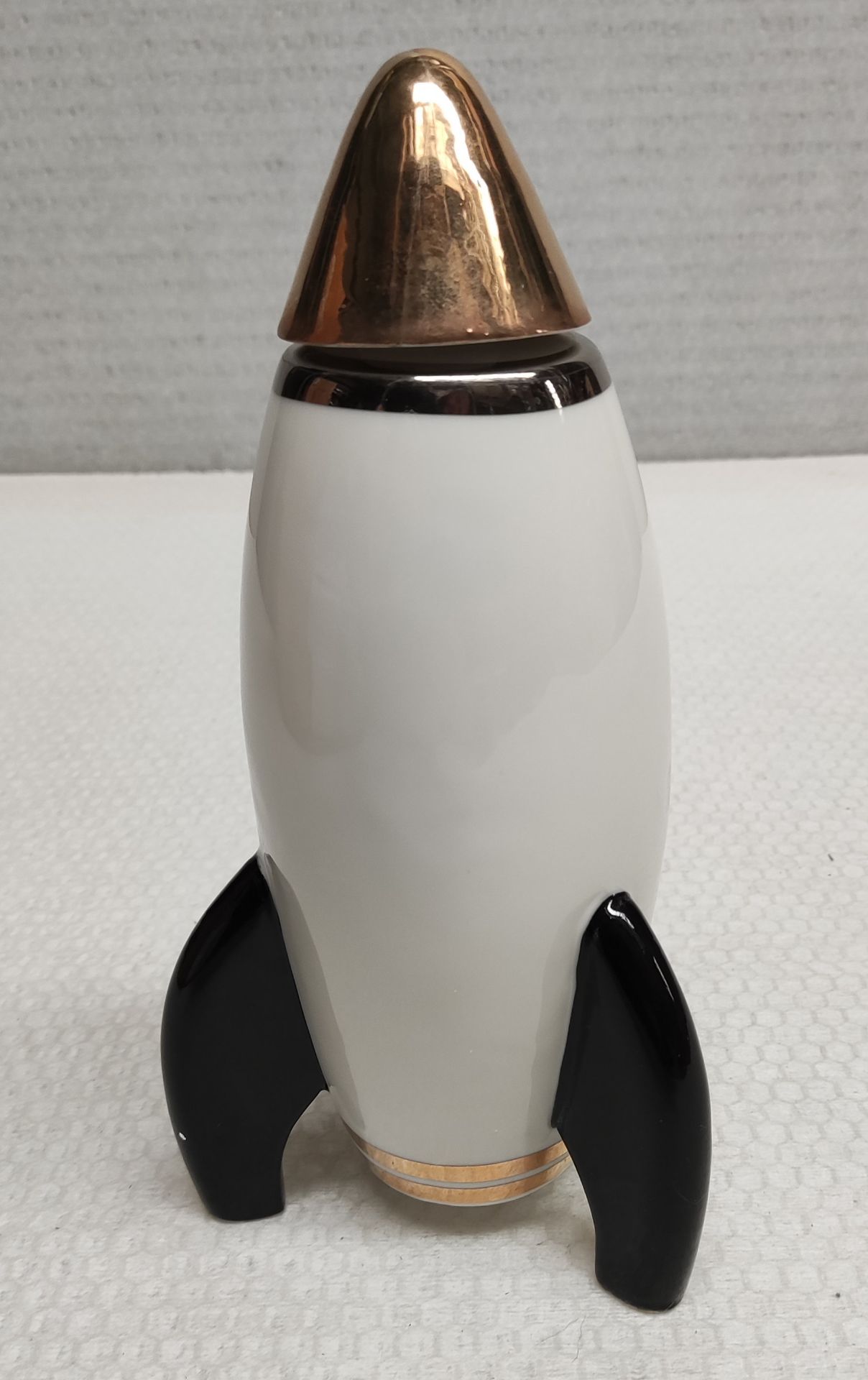 1 x JONATHAN ADLER 'Vodka Rocket' Luxurious Porcelain Decanter - Original RRP £215.00 - Image 4 of 9