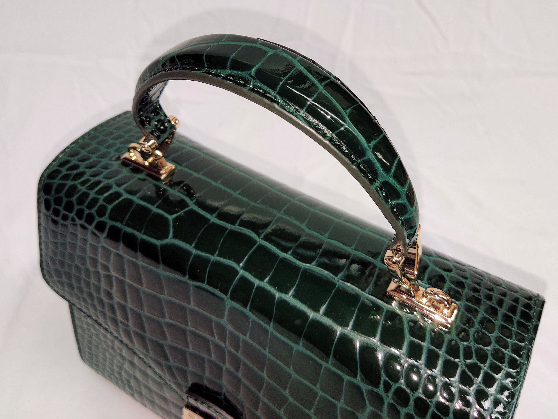 1 x ASPINAL OF LONDON Mayfair Bag - Evergreen Patent Croc - Original RRP £695.00 - Image 8 of 23