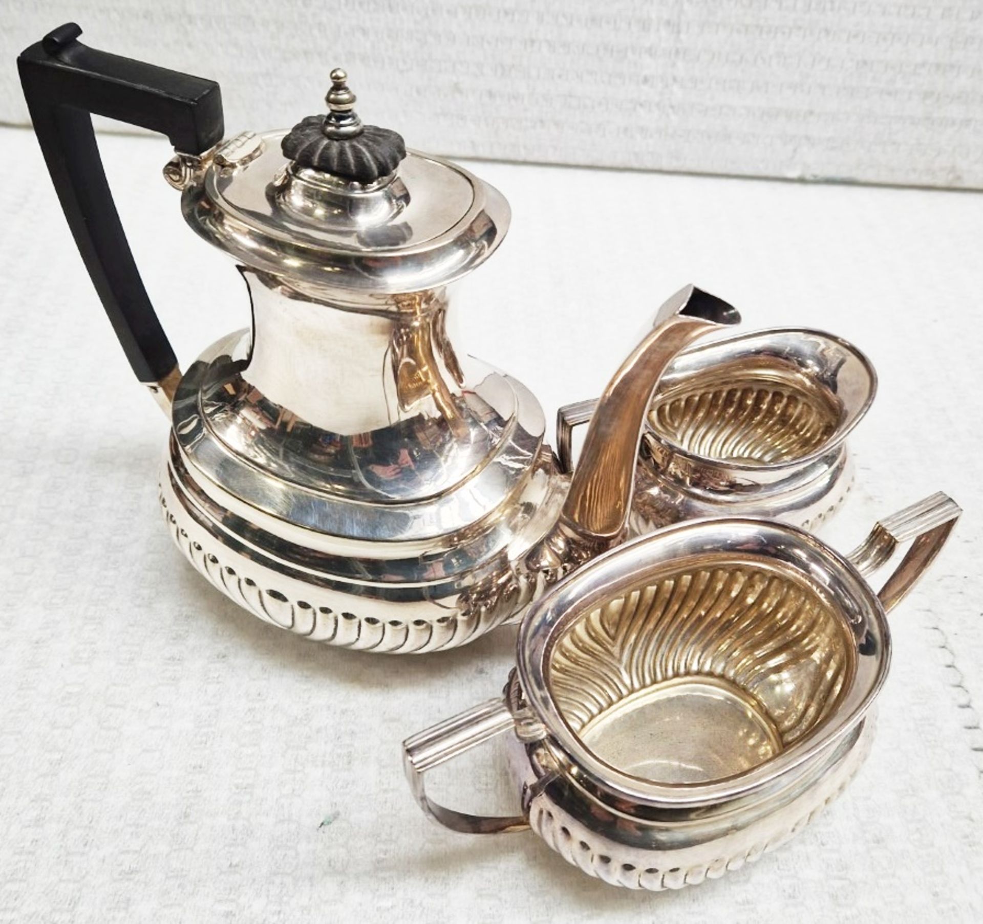 1 x Edwardian Style Silver Plated Tea Pot Set With Creamer and Sugar Pot - Bakelite details - Image 3 of 9