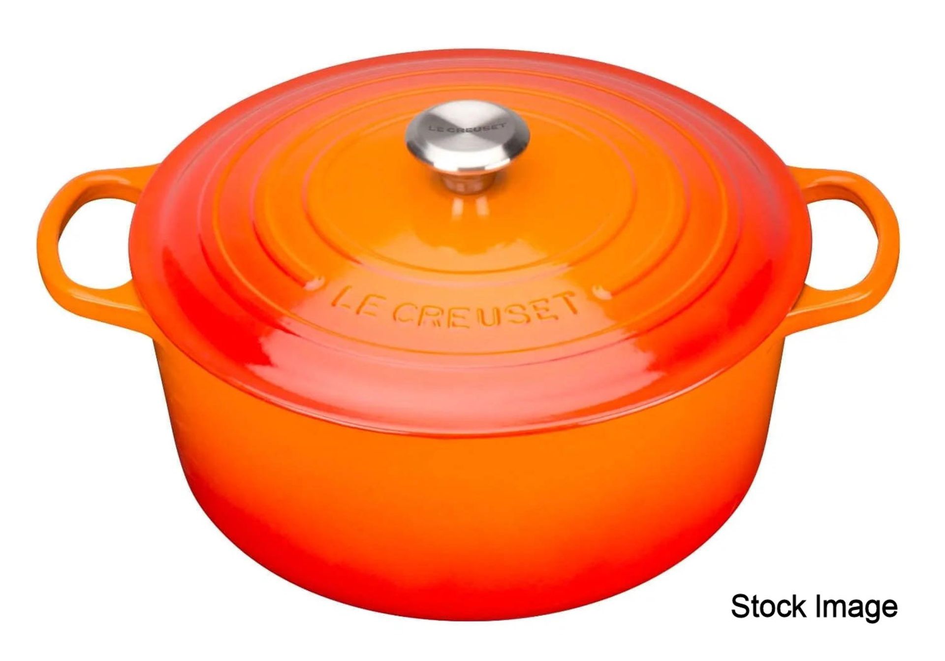 1 x LE CREUSET Signature Cast Iron 26Cm Round Casserole - Volcanic - Boxed - Original RRP £250 -