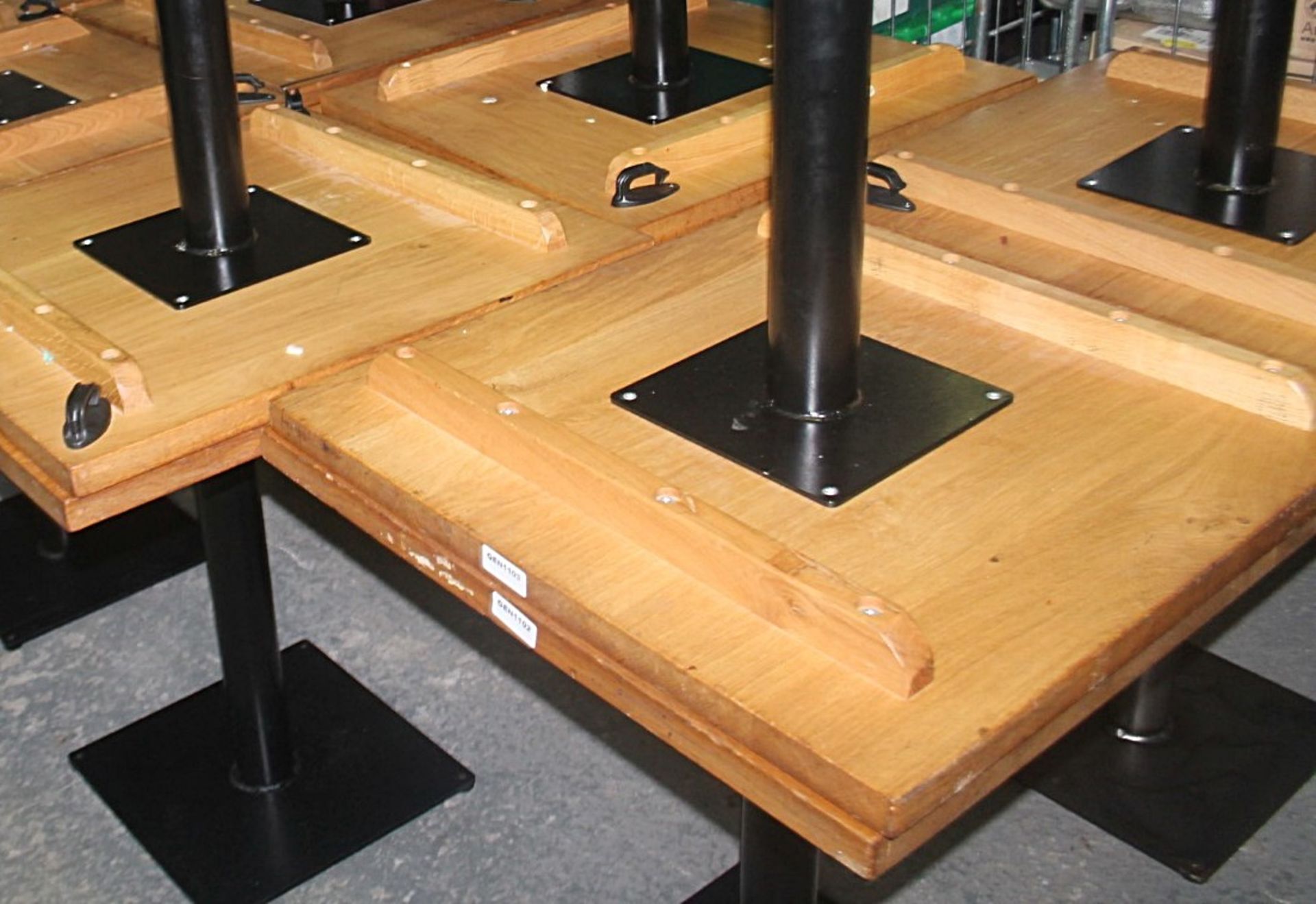 4 x Solid Oak Restaurant Dining Tables - Natural Rustic Knotty Oak Tops With Black Cast Iron Bases - Image 2 of 4