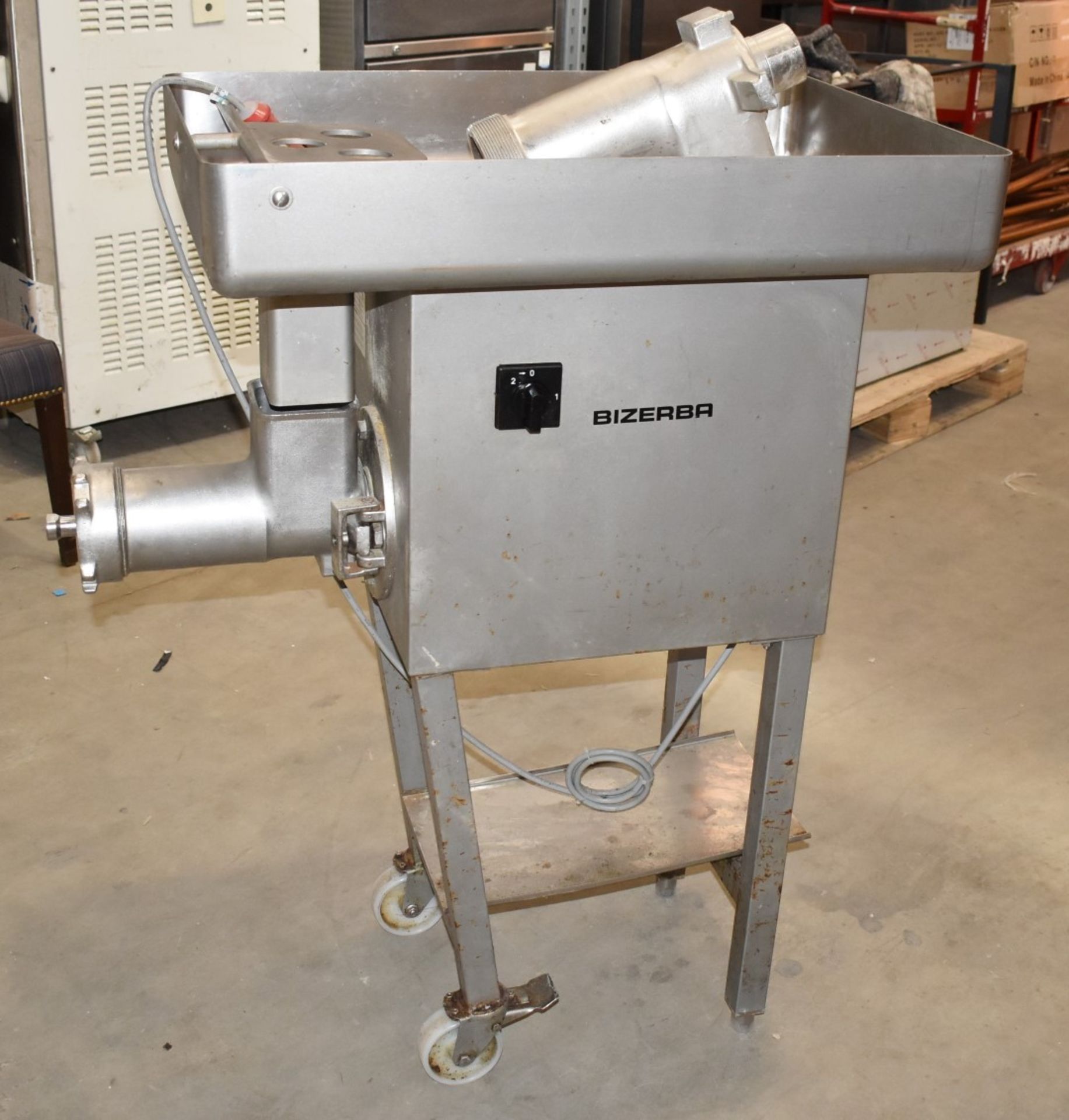 1 x Bizerba Meat Mincer - With Stand and Various Accessories - Model FW-N32S/2 - 3 Phase - Image 5 of 14
