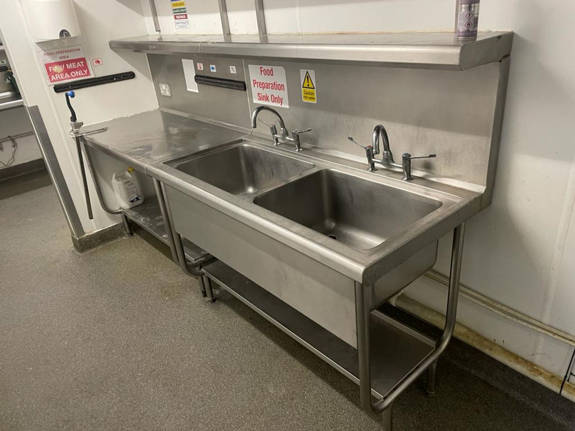 1 x Stainless Steel Commercial Wash Stand With Twin Sink Basins, Mixer Taps, Overhead Shelves, - Image 7 of 10