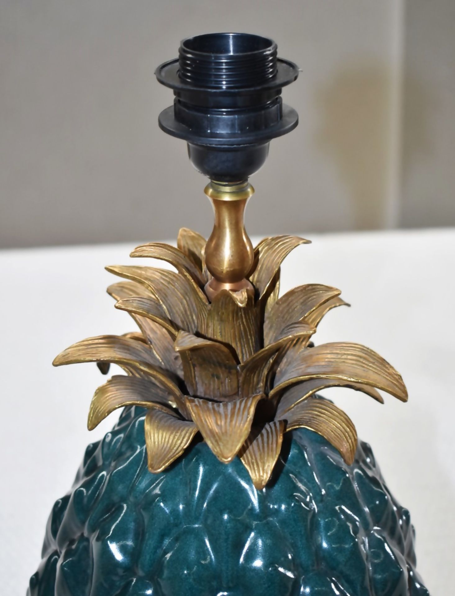 1 x HOUSE OF HACKNEY 'Ananas' Ceramic Pineapple Lamp Stand Petrol - Original RRP £545.00 - Ref: - Image 4 of 7