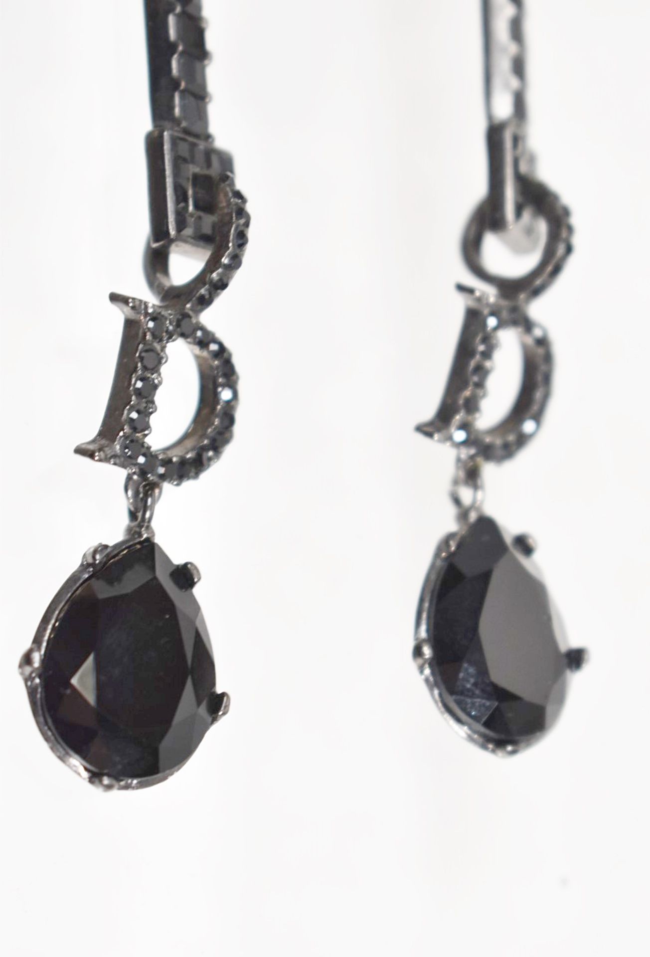 Pair Of Vintage DIOR Clip-on Black Crystal Encrusted Earrings - Ref: CNT777/WH2/C23 - CL845 - NO VAT - Image 4 of 6