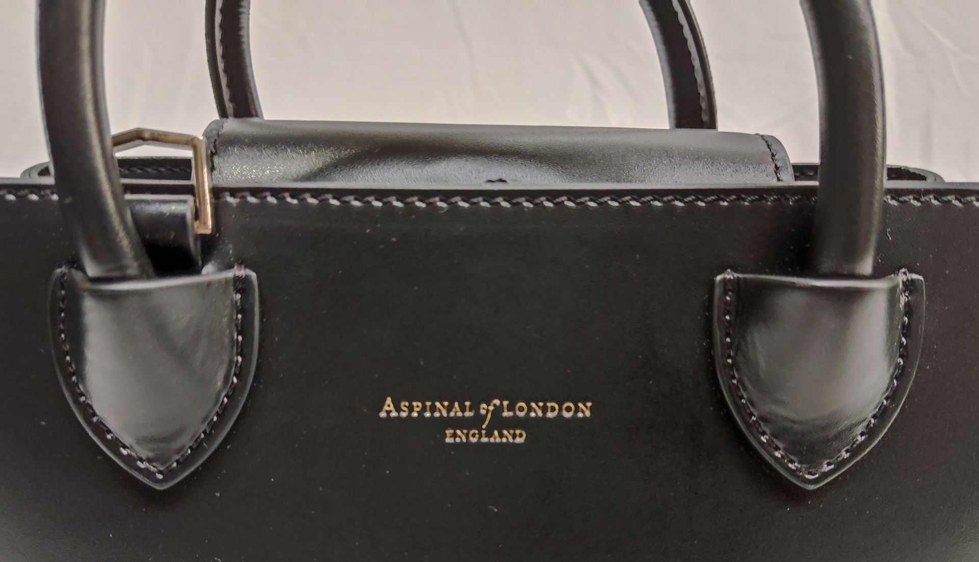 1 x ASPINAL OF LONDON Mini Madison Tote In Smooth Black - Boxed - Original RRP £495 - Ref: 7242894/ - Image 8 of 20