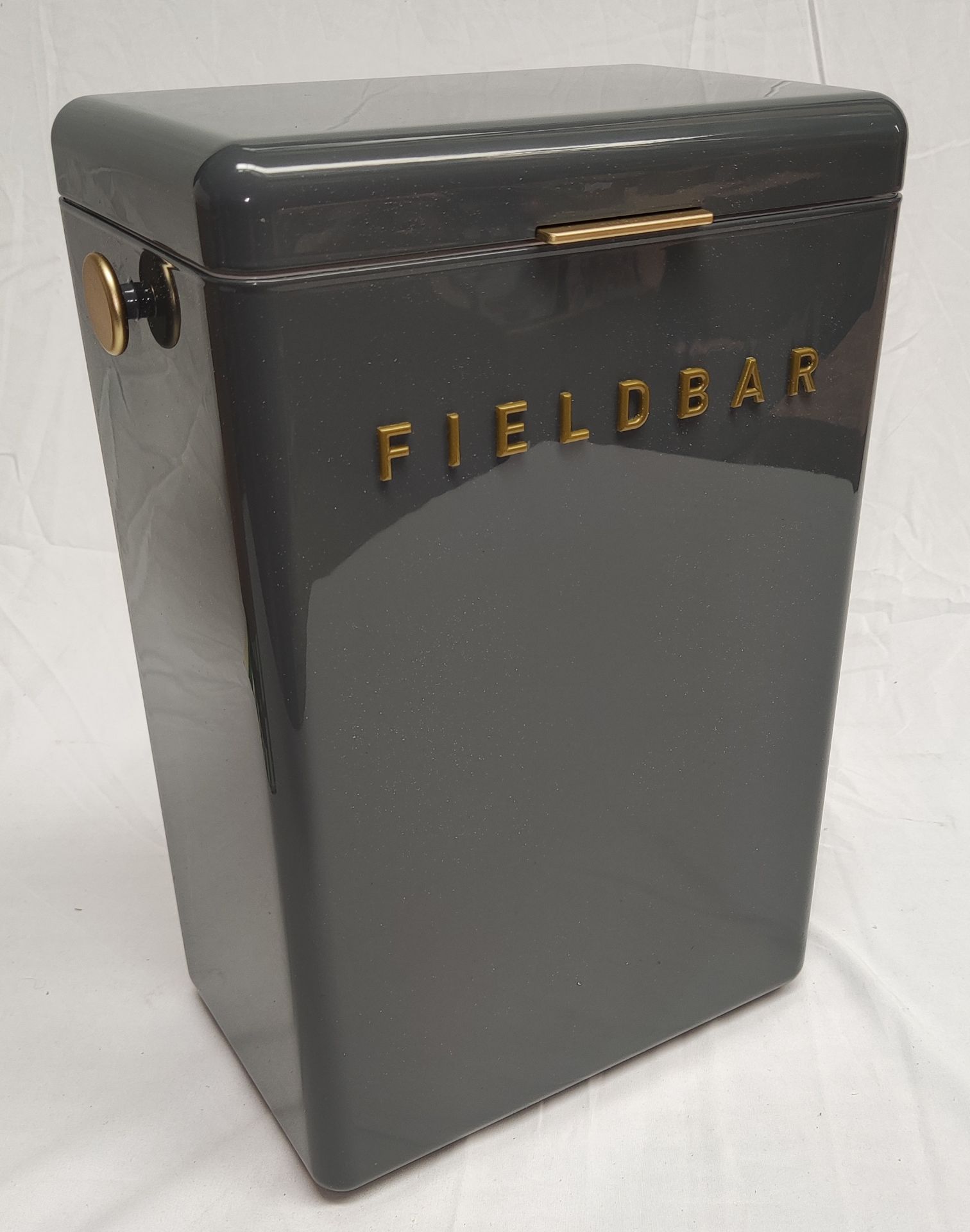 1 x FIELDBAR Fieldbar Drinks Box Cooler With Interchangeable Straps (10L) In Oyster Grey - - Image 3 of 16