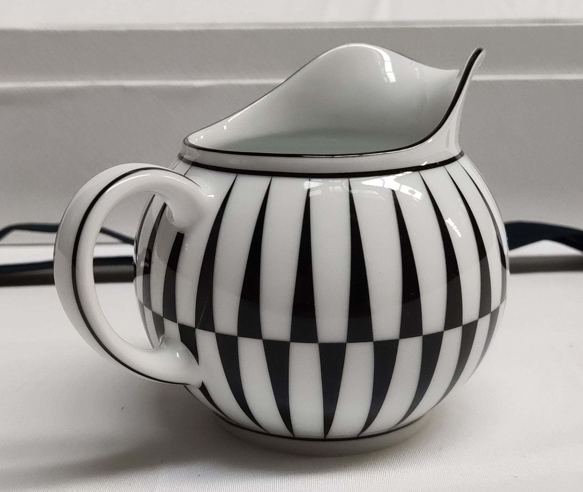 1 x PRADA Porcelain Creamer Jug In Black And White - RRP £360.00 - Image 4 of 20