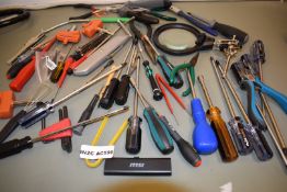 1 x Assorted Job Lot of Hand Tools - Includes Approx 50 Items