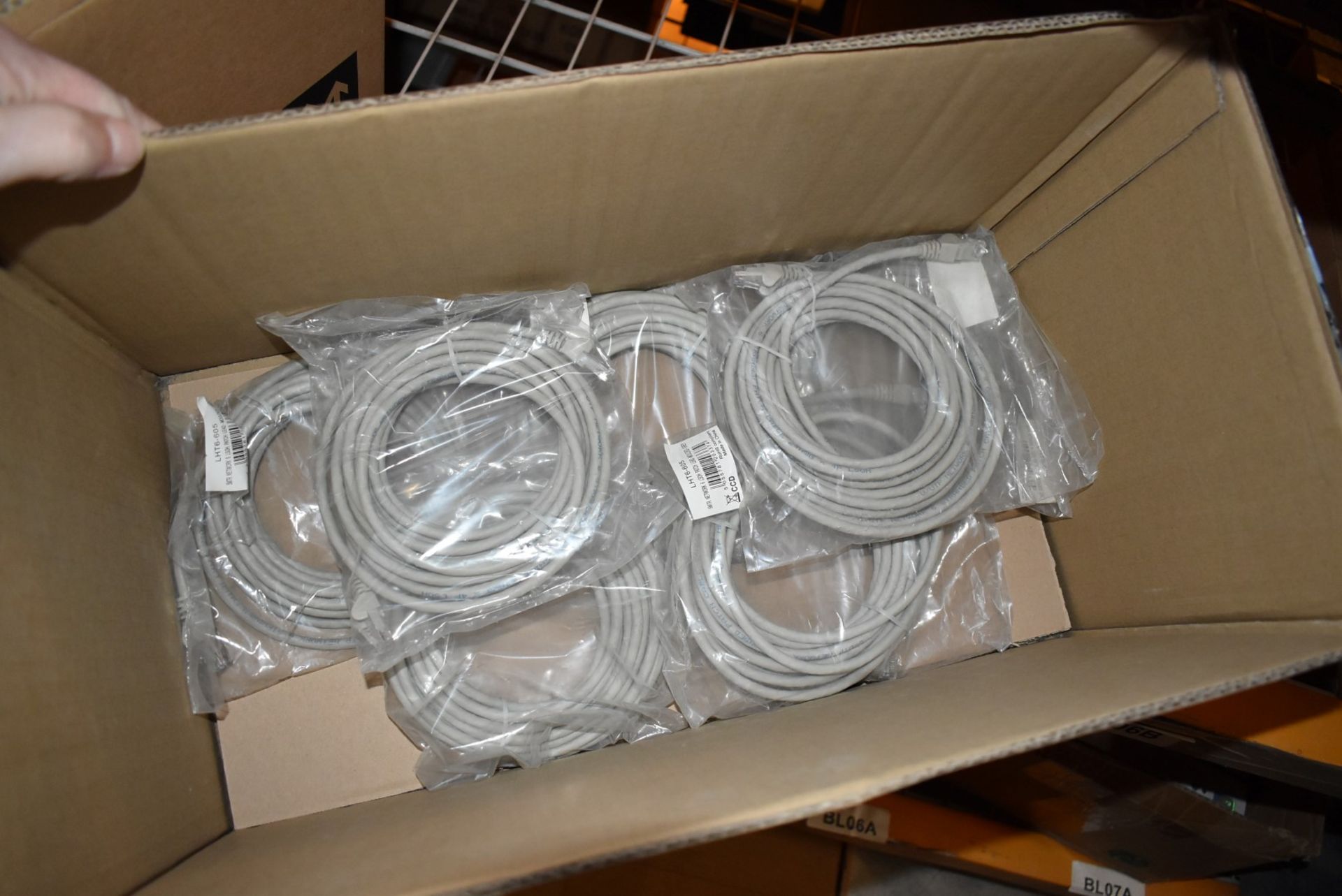 Approx 90 x Assorted Cables Including Micro USB Cables, Ethernet Cables, VGA to DVI Cables, SATA - Image 17 of 17