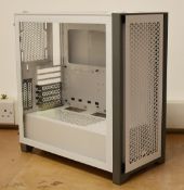 1 x Corsair Desktop PC Gaming Case With Tempered Glass Side Panel - Artic White Finish - Unboxed