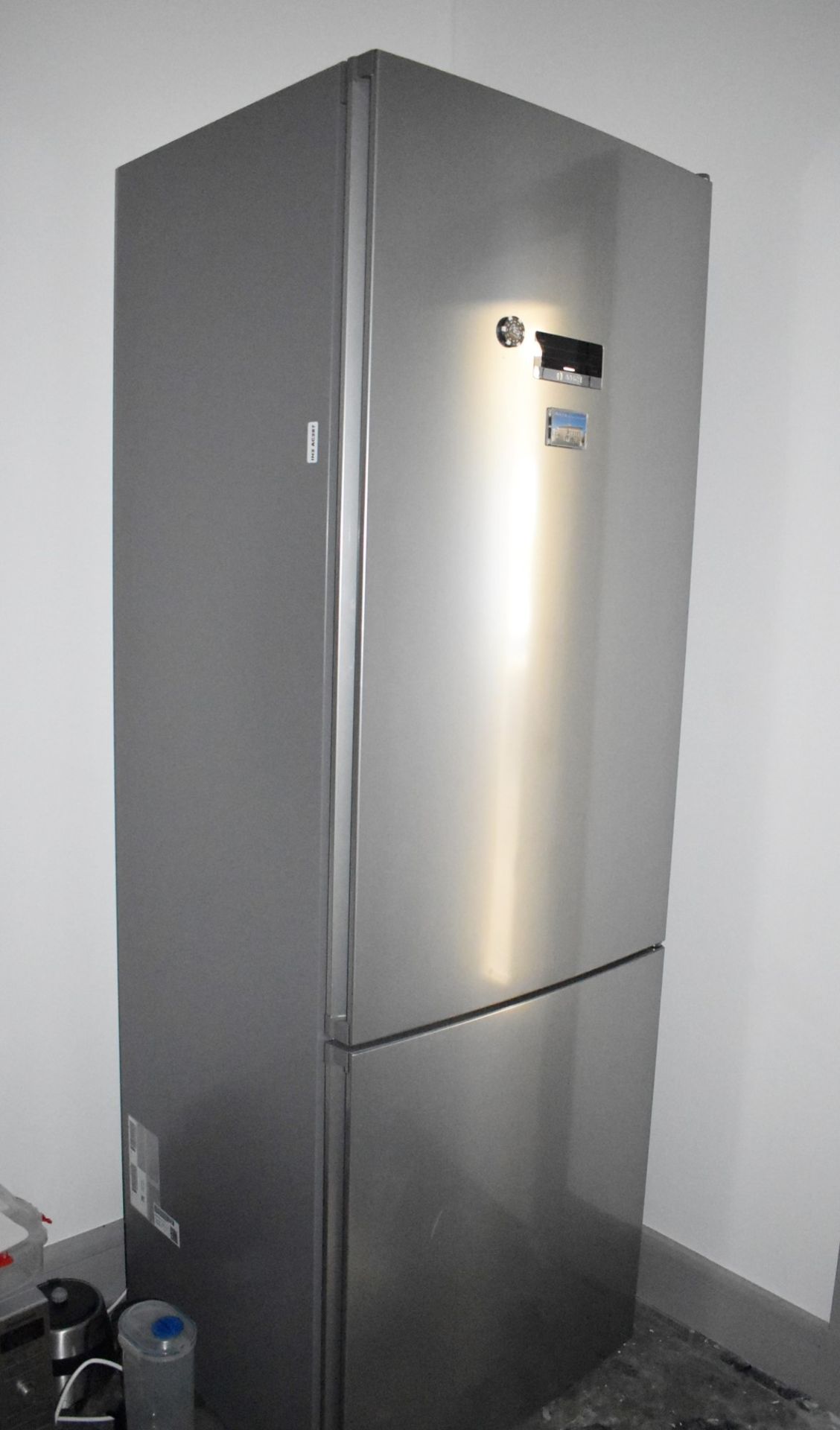 1 x Bosch Series 4 KGN49XLEA Frost Free Fridge Freezer - Silver Finish - RRP £729