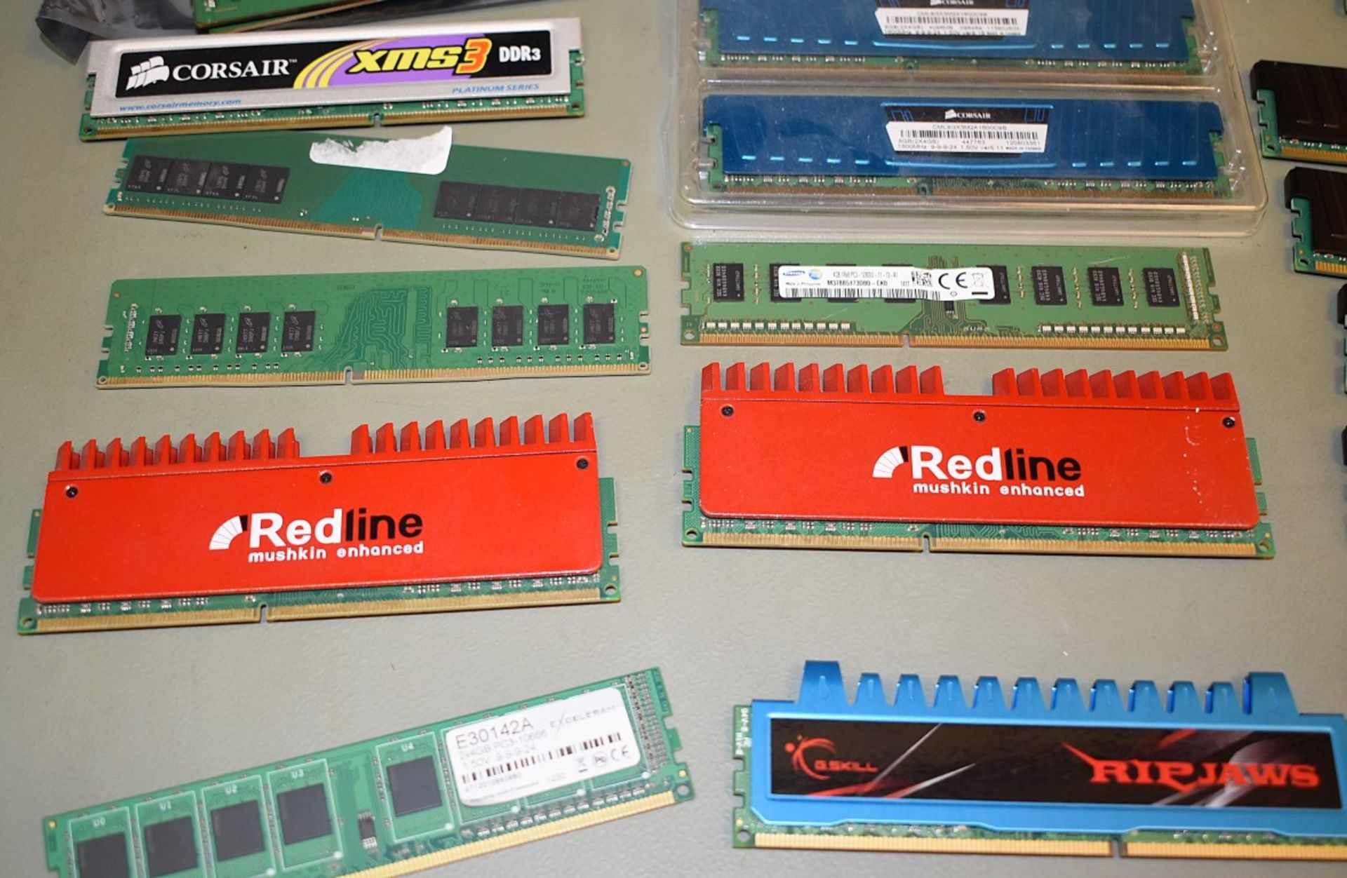 26 x Sticks of DDR3 Memory - Various Brands and Sizes - Ref: AC486 GFITL - CL646 - Location: - Image 4 of 5