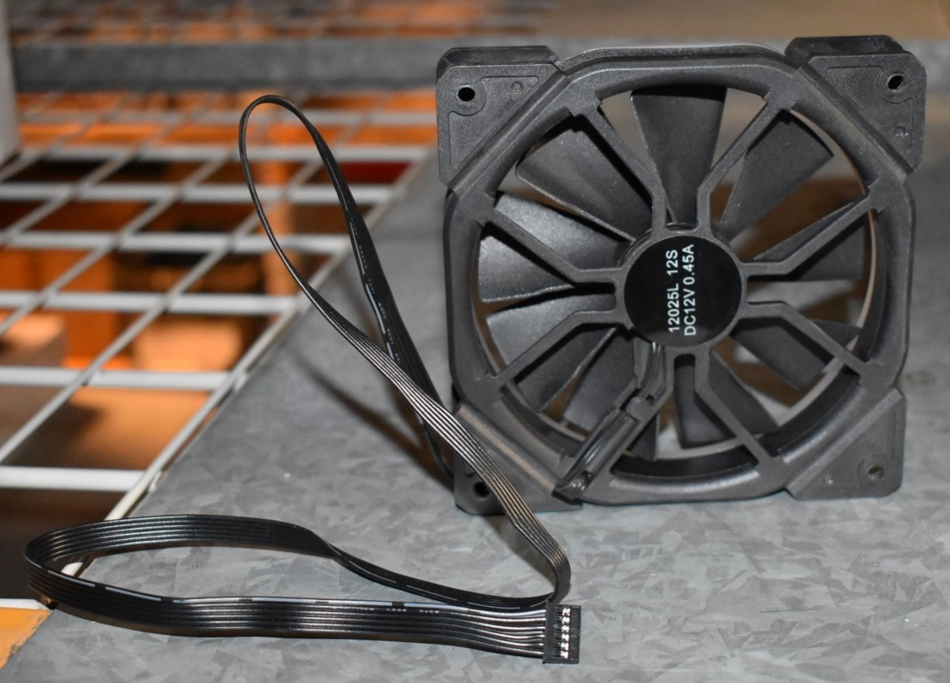 6 x Halo PC Gaming Case 120mm Cooling Fans - Dual-Ring, RGB LED, Hydro Bearing, 9 Blade Fan - Image 3 of 5
