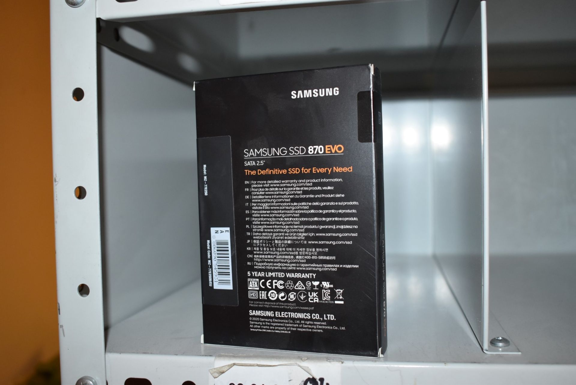 1 x Samsung Evo 870 Solid State 250GB SSD Hard Drive - New Boxed Stock - Image 2 of 3