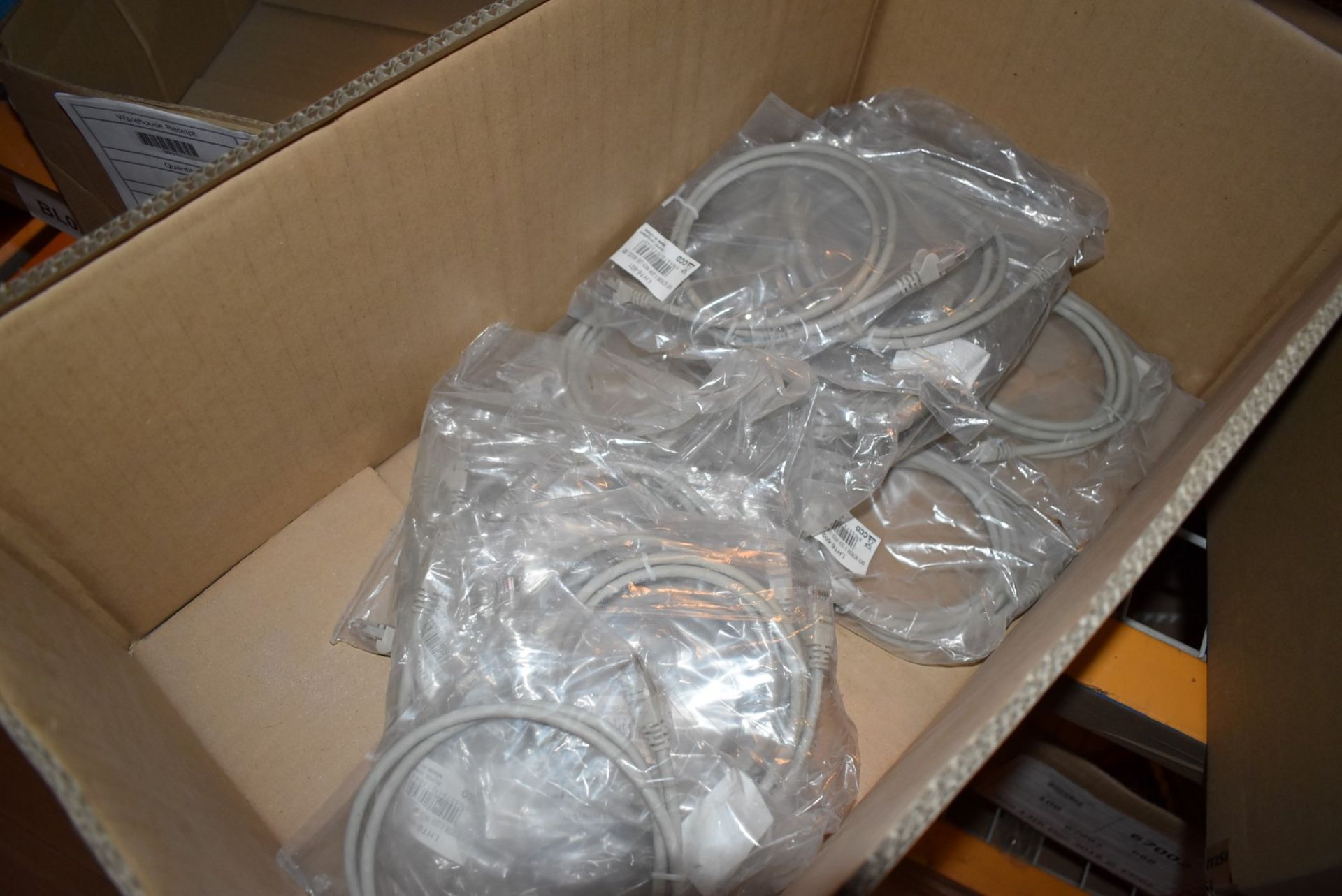 Approx 90 x Assorted Cables Including Micro USB Cables, Ethernet Cables, VGA to DVI Cables, SATA - Image 16 of 17