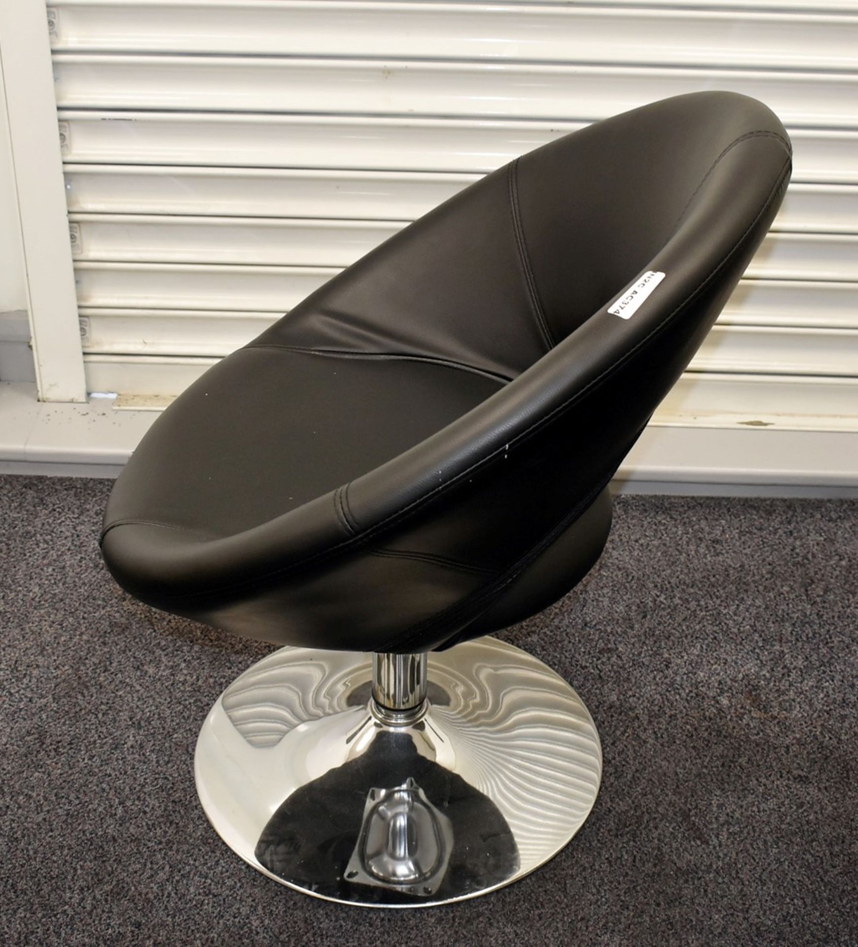 1 x Swivel Tub Chair With Black Faux Leather Upholstery and Chrome Base - 75 cms Wide - Image 3 of 3