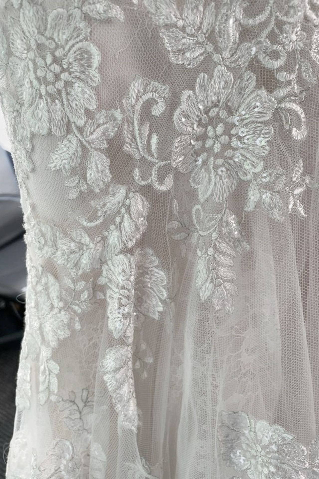 1 x DIANA LEGRANDE '7517' Designer Wedding Dress Bridal Gown - Size: UK 10 - Original RRP £1,800 - Image 8 of 18