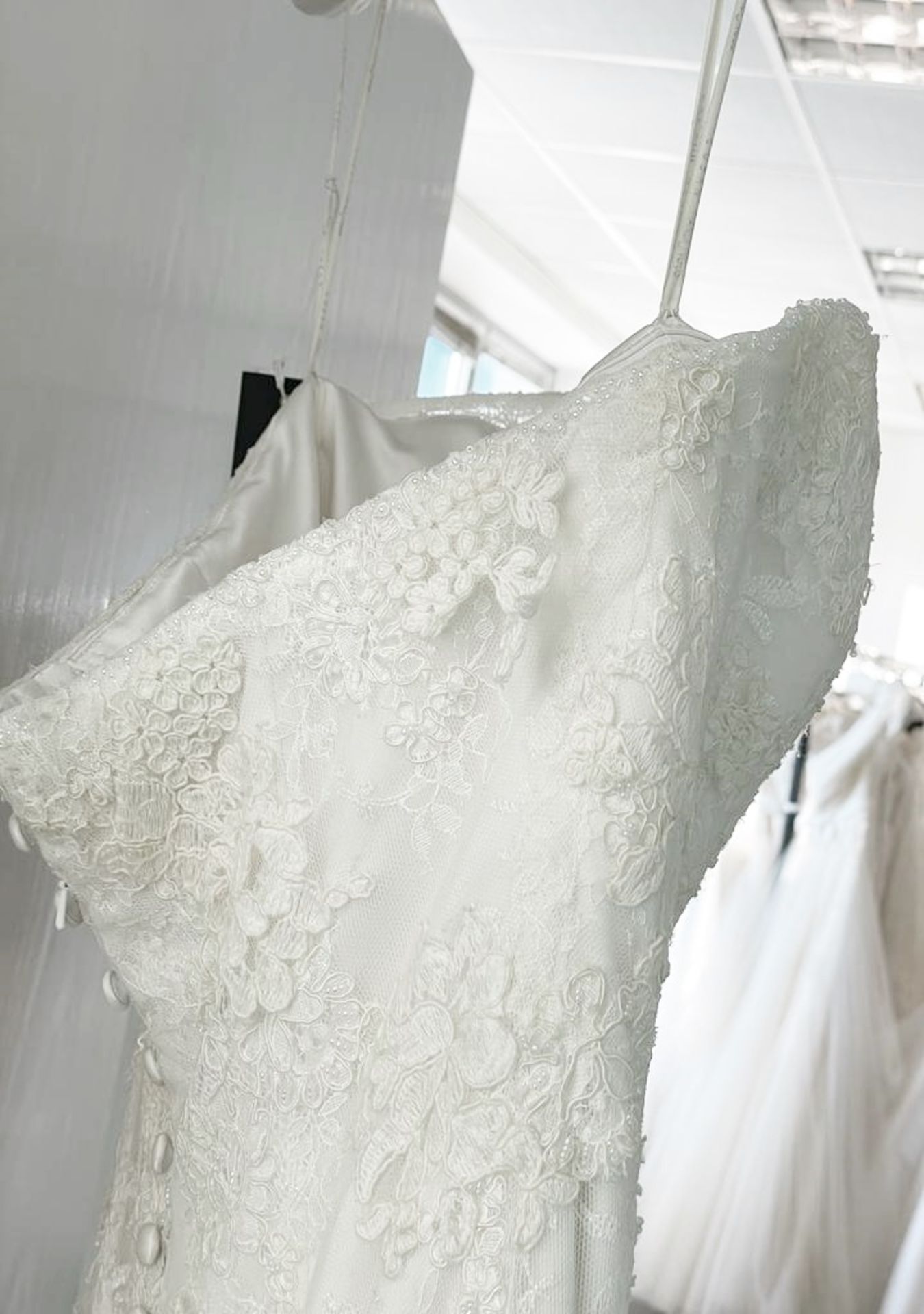 1 x LUSAN MANDONGUS 'Iona' Designer Wedding Dress Bridal Gown - Size: UK 12 - Original RRP £1,950 - Image 7 of 12