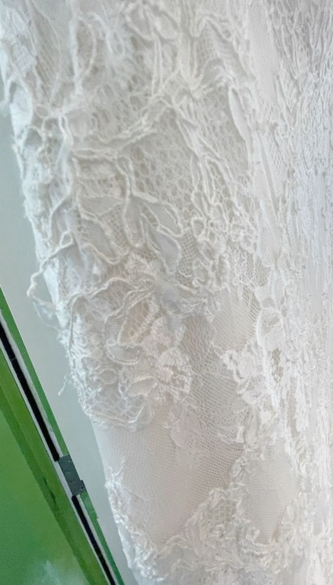 1 x LUSAN MANDONGUS 'Tabia' Fishtail Designer Wedding Dress Bridal Gown, With Chantilly Lace - Image 3 of 15