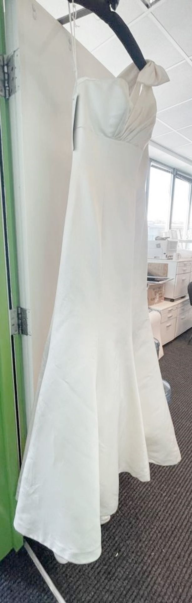1 x MIA-MIA 'Liezel' Satin Designer Fishtail Wedding Dress Bridal Gown - Original RRP £1,600 - Image 7 of 14