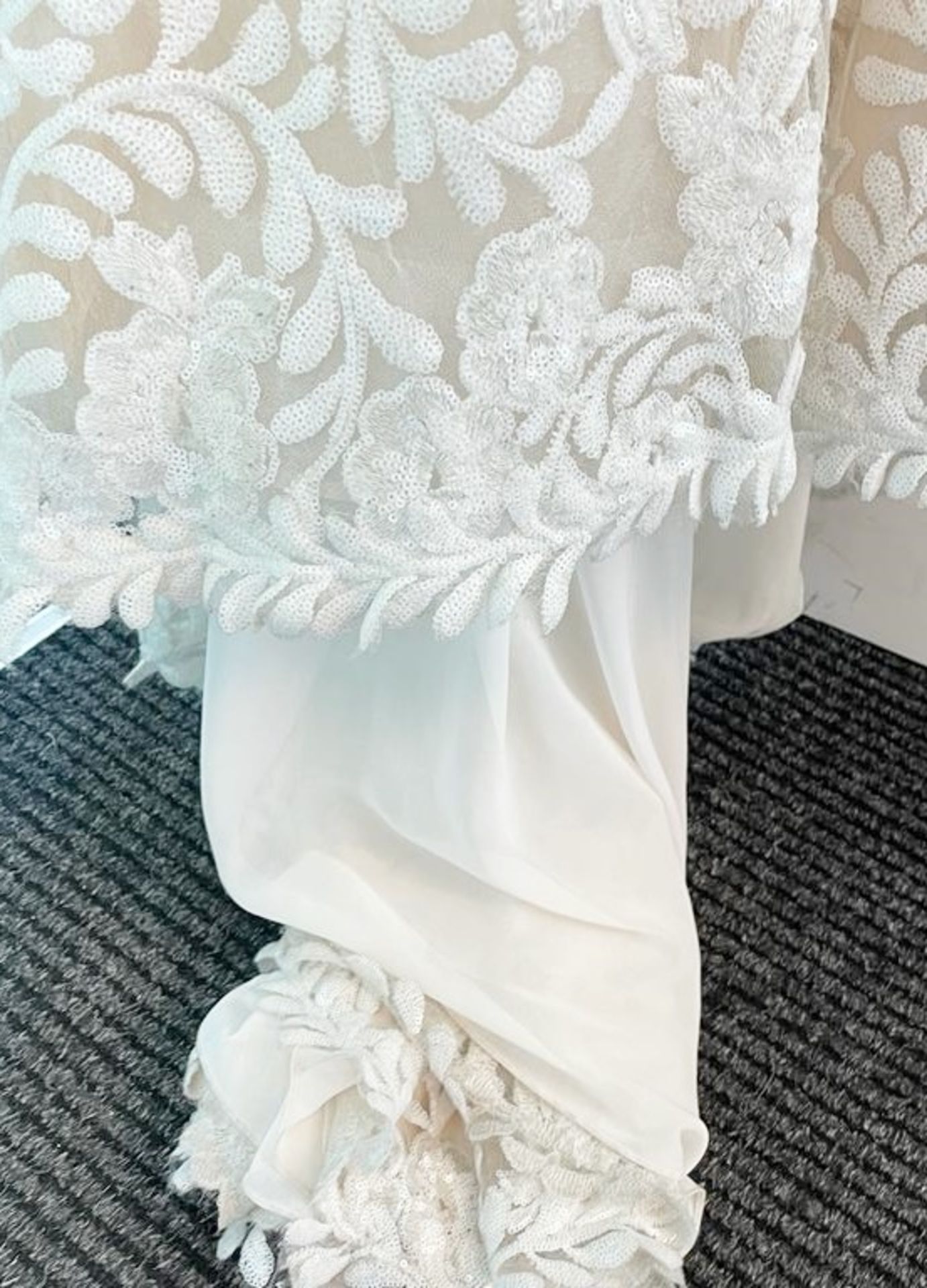 1 x ANNASUL Y 'Geneve' Designer V-neck Flared Wedding Dress Bridal Gown, Featuring A Long Chiffon - Image 15 of 19