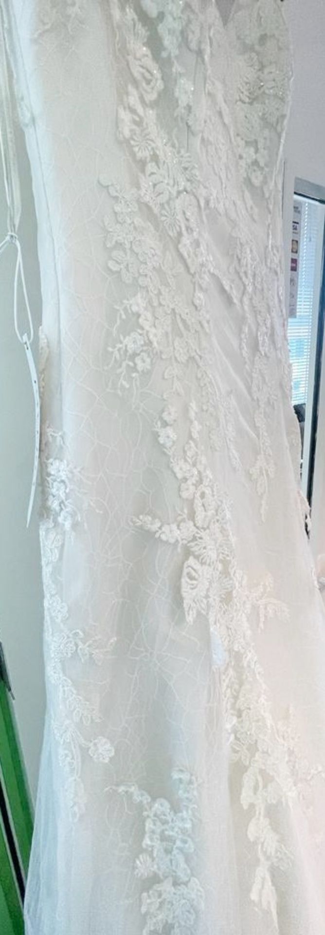 1 x ATELIER LYANA 'Susan' Designer Sweetheart Neckline Wedding Dress Bridal Gown, With Chantily Lace - Image 4 of 10