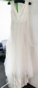 1 x LUSAN MANDONGUS 'Vola' 100% Silk Designer Wedding Dress Bridal Gown - Size: UK 12 - RRP £1,850