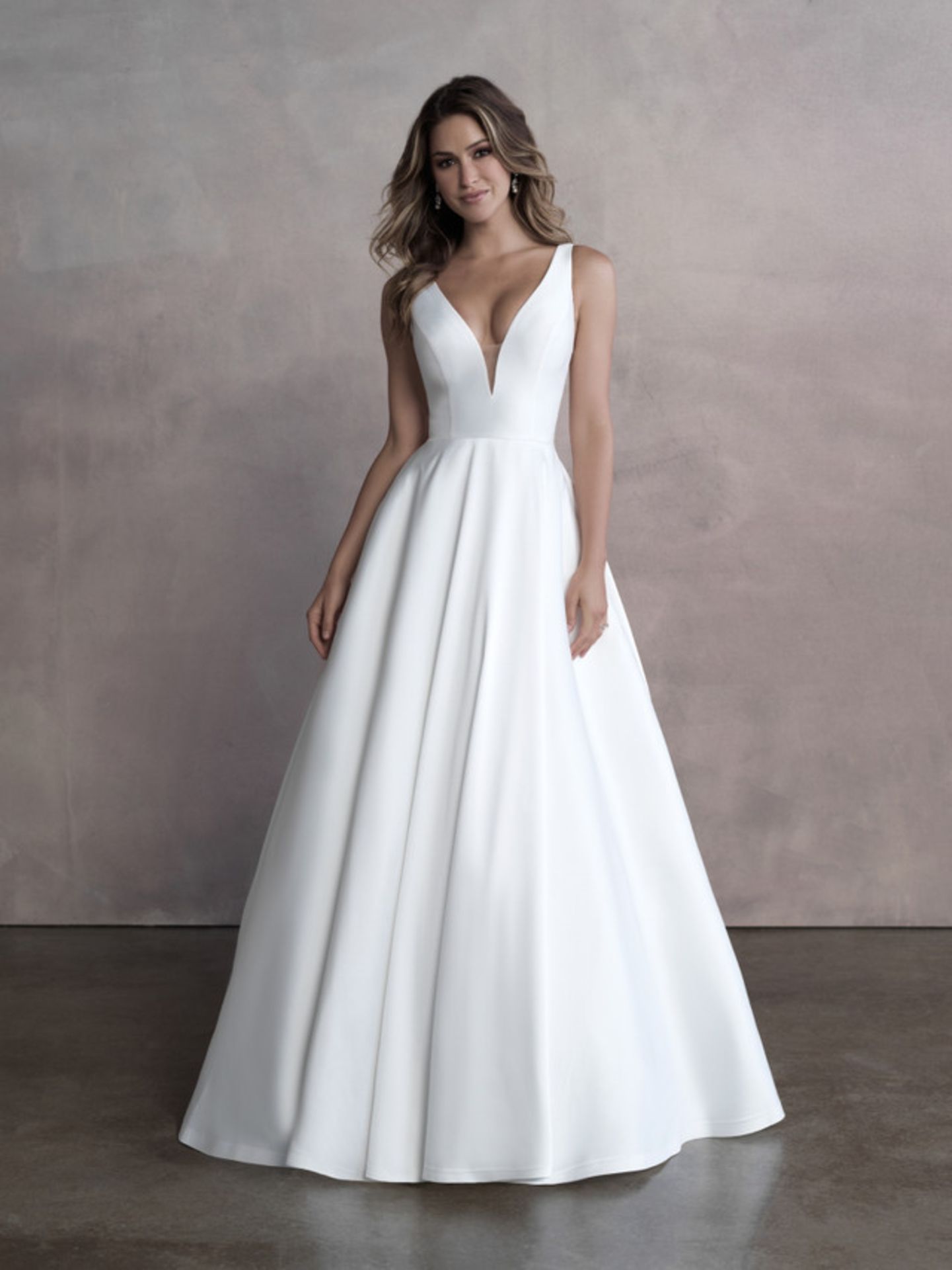 1 x ALLURE BRIDALS Sleeveless Designer Wedding Dress Bridal Gown - Style: 9813 - Size: UK 10 - - Image 9 of 13