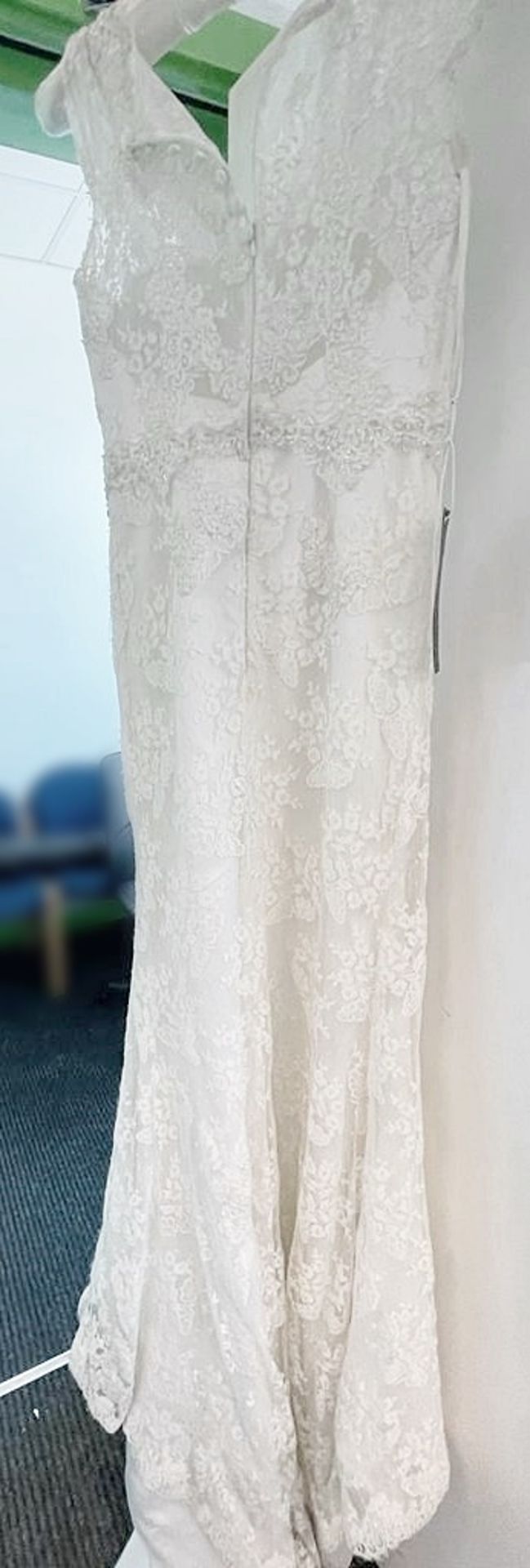 1 x LUSAN MANDONGUS 'Jamie' Designer Chantilly Lace Wedding Dress Bridal Gown, With Satin - Image 6 of 13