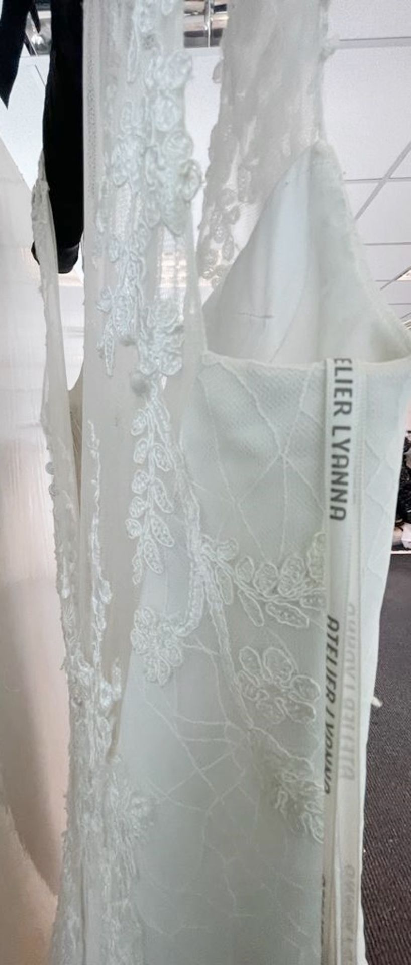 1 x ATELIER LYANA 'Susan' Designer Sweetheart Neckline Wedding Dress Bridal Gown, With Chantily Lace - Image 7 of 10