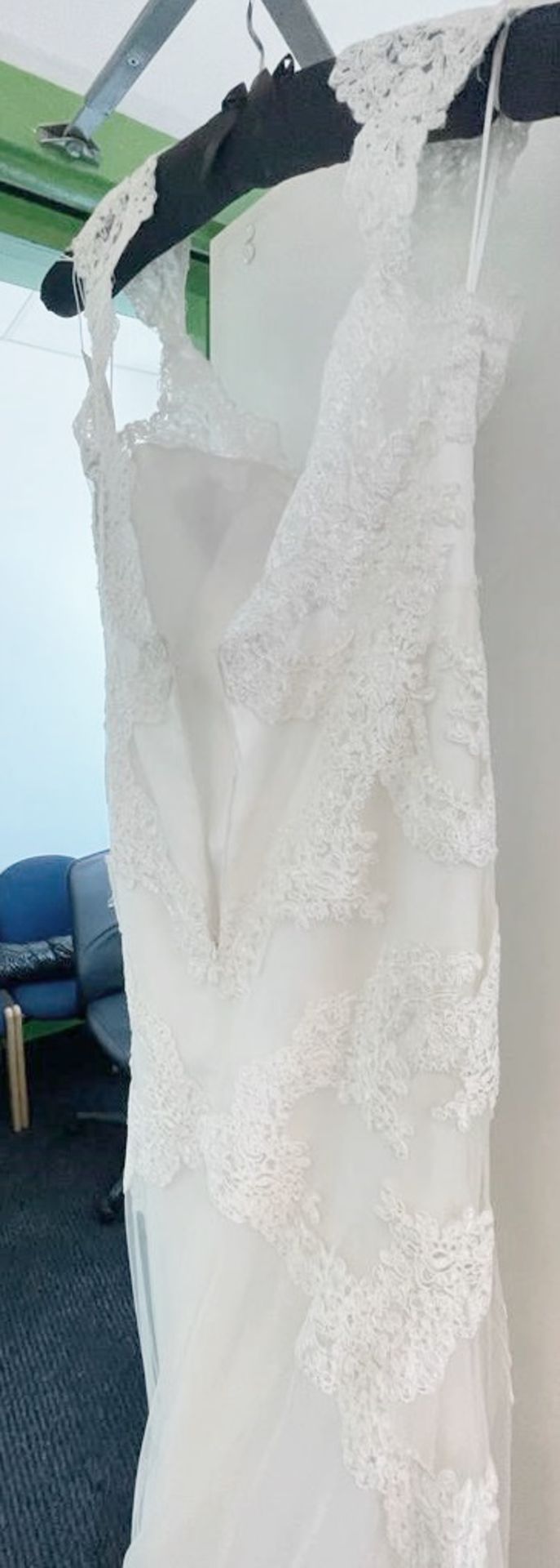 1 x LUSAN MANDONGUS 'Zayna' Designer Wedding Dress Bridal Gown - Size: UK 10 - Original RRP £1,550 - - Image 8 of 13