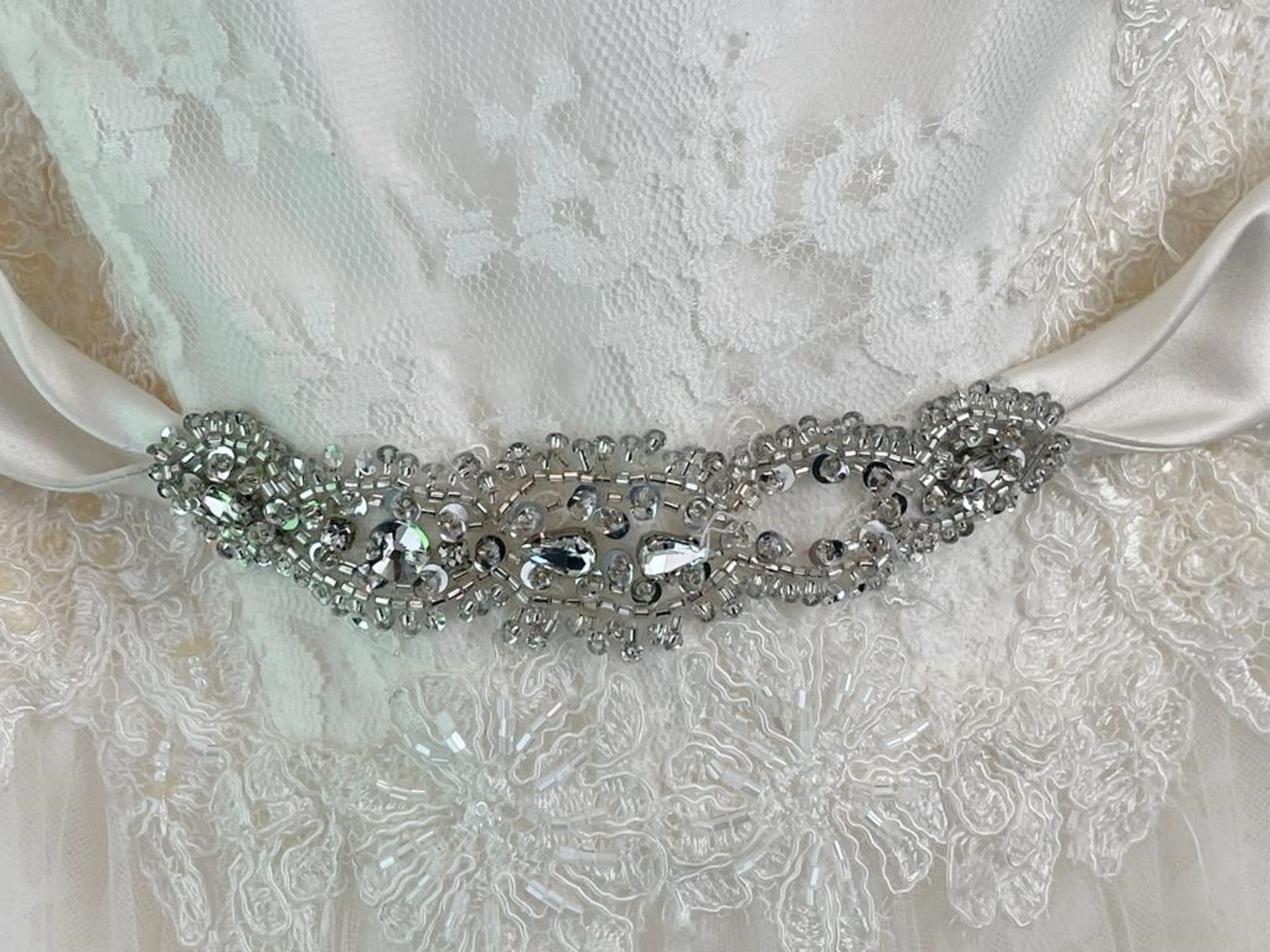 1 x LUSAN MANDONGUS 'Radella' Designer Wedding Dress Bridal Gown - Size: UK 16 - Original RRP £1,560 - Image 5 of 13