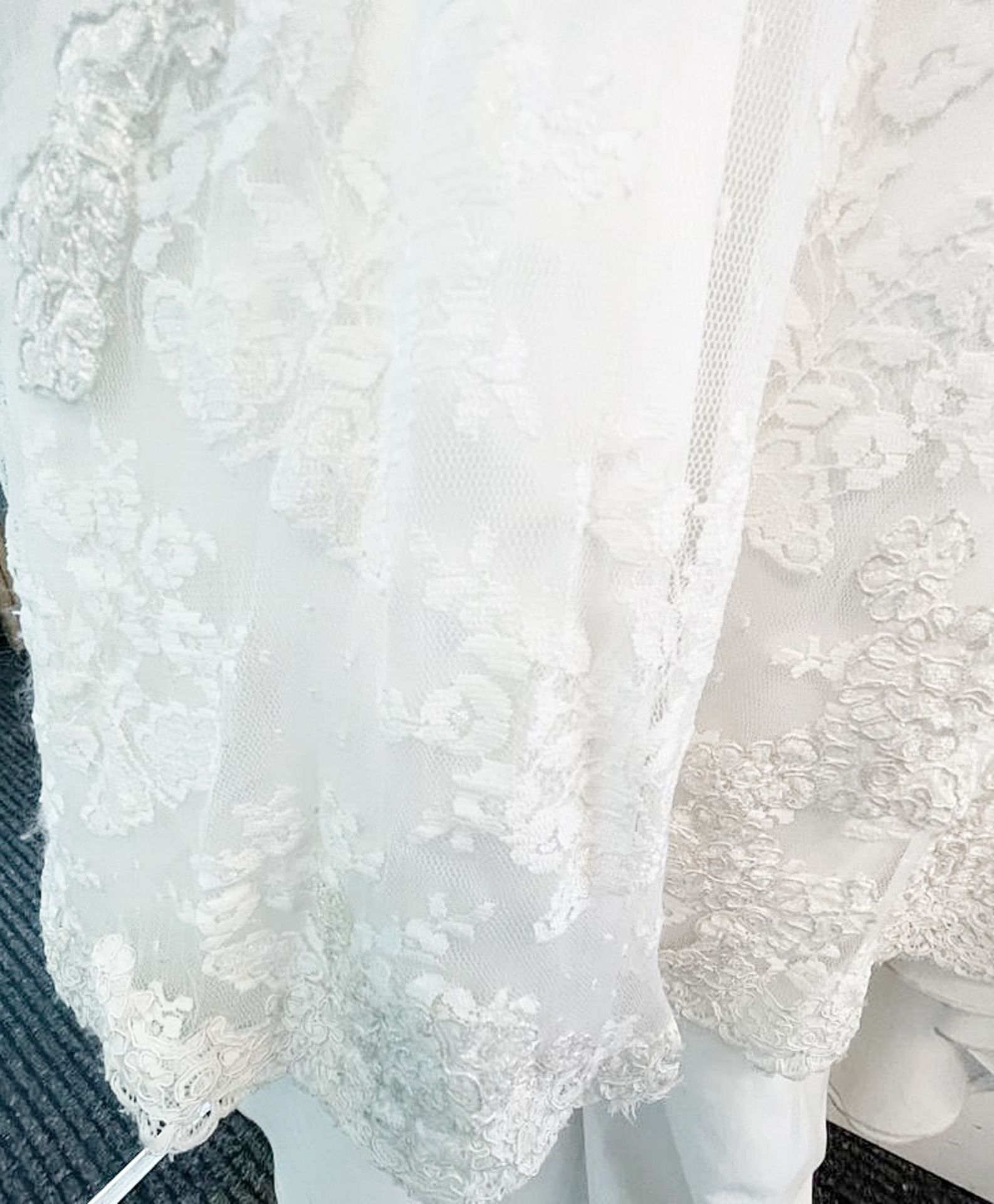 1 x LUSAN MANDONGUS 'Jamie' Designer Chantilly Lace Wedding Dress Bridal Gown, With Satin - Image 2 of 13