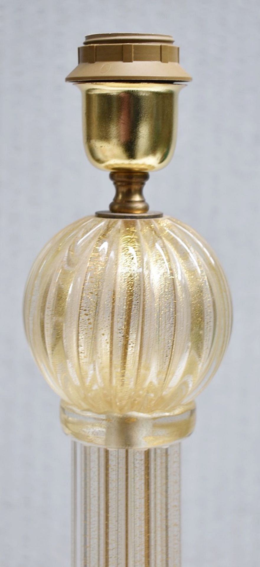 1 x Elegant Handcrafted Italian Murano Glass Table Lamp Infused With 24K Gold Leaf - Made In - Image 6 of 10