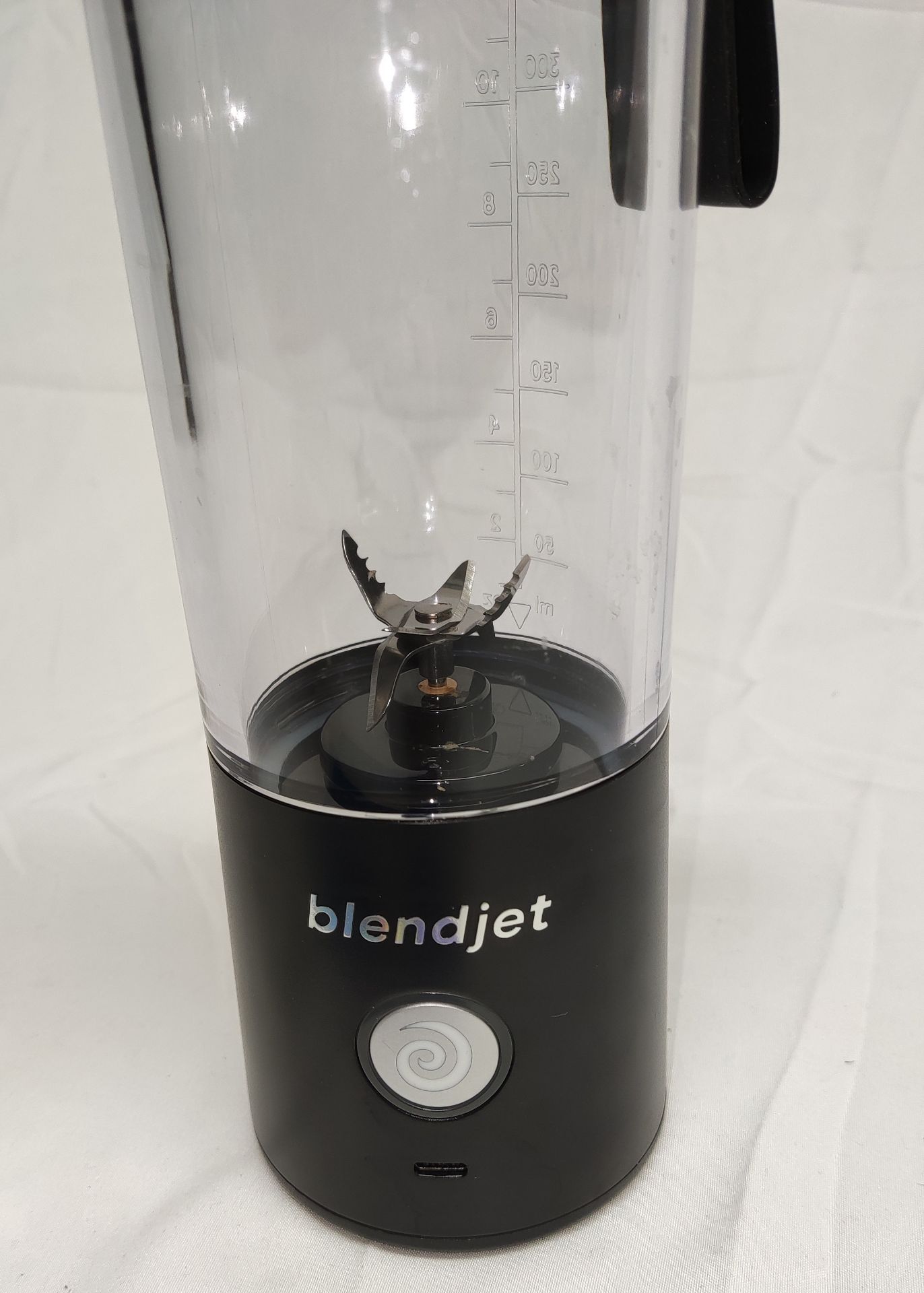 1 x BLENDJET Portable Blender (Blendjet 2) In Black - Original RRP £49.99 - Ref: 7097506/HJL376/ - Image 11 of 14