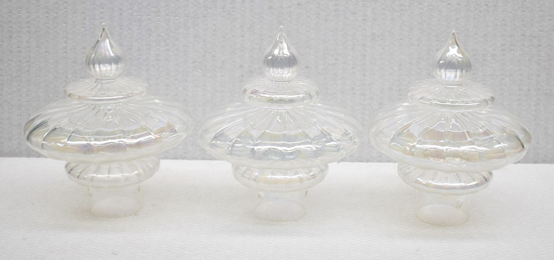 1 x HEATHFIELD & CO Luxury 'Basilca' Triple Pendant Light In Polished Nickel, With Fluted Artisan - Image 9 of 17