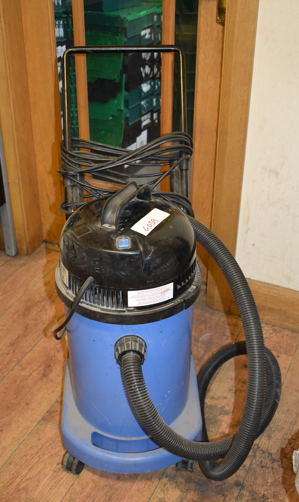 1 x Numatic WV470 Commercial Vacuum Cleaner - 115v - CL011 - Ref: G039 GIT - Location: Altrincham - Image 2 of 3