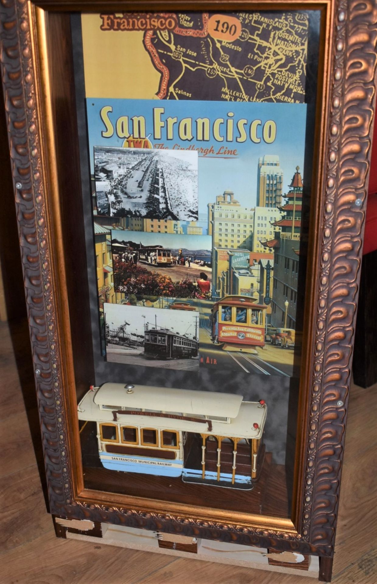 1 x Americana Wall Mounted Illuminated Display Case - SAN FRANCISCO MUNICIPAL RAILWAY - Image 3 of 4