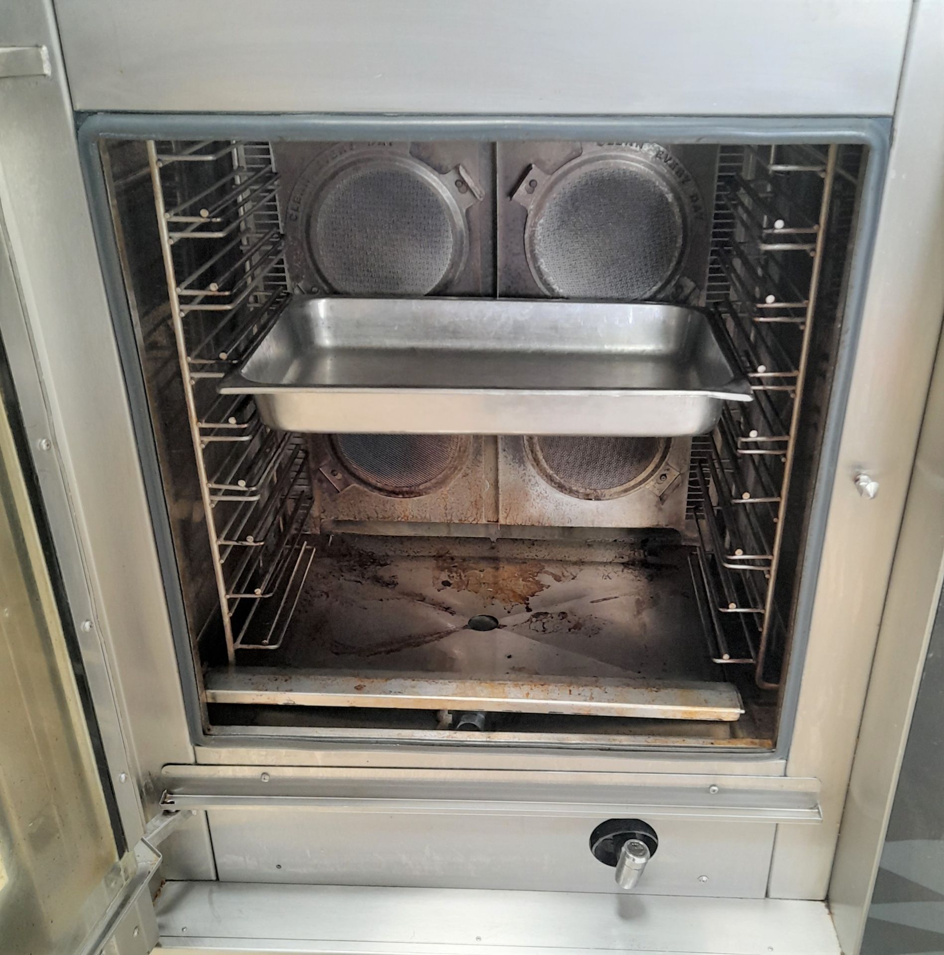 1 x Fri-Jado Turbo Retail 8 Grid Combi Oven - 3 Phase Combi Oven With Various Cooking Programs - Image 8 of 24