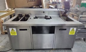 1 x Stainless Steel Restaurant Cookstation With Single and Twin Tank Integrated Valentine V2200