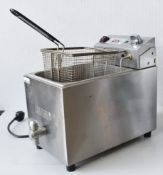 1 x Buffalo FC258 SingleTank 5 Litre Countertop Fryer with Digital Display and Basket - 240v
