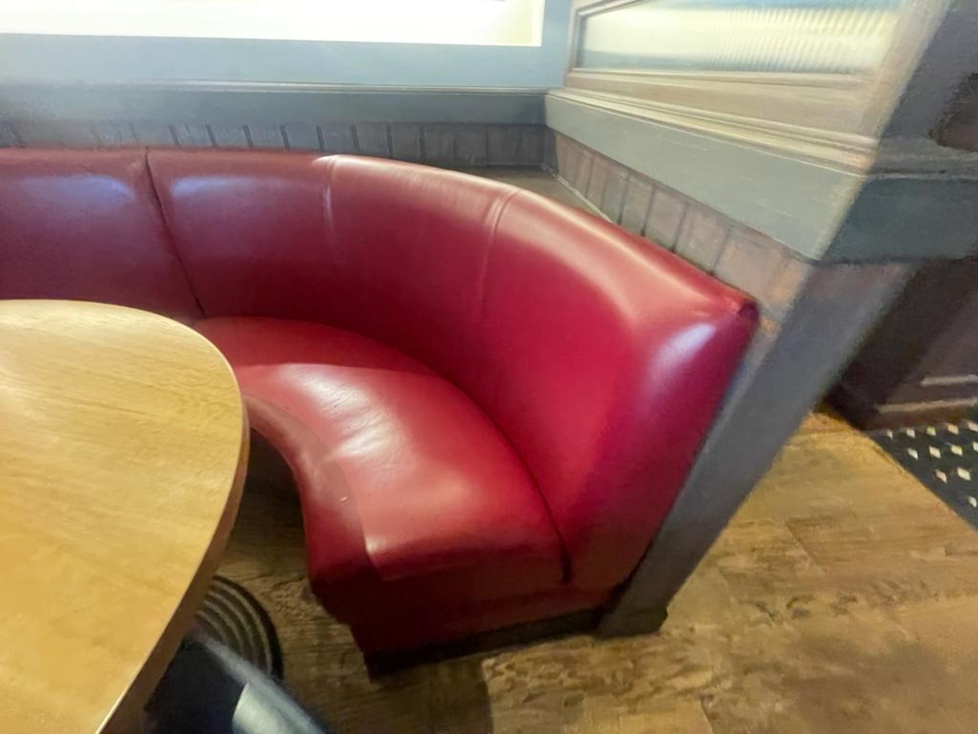 1 x C-Shaped Restaurant Seating Booth With Red Faux Leather Upholstery - Image 4 of 6