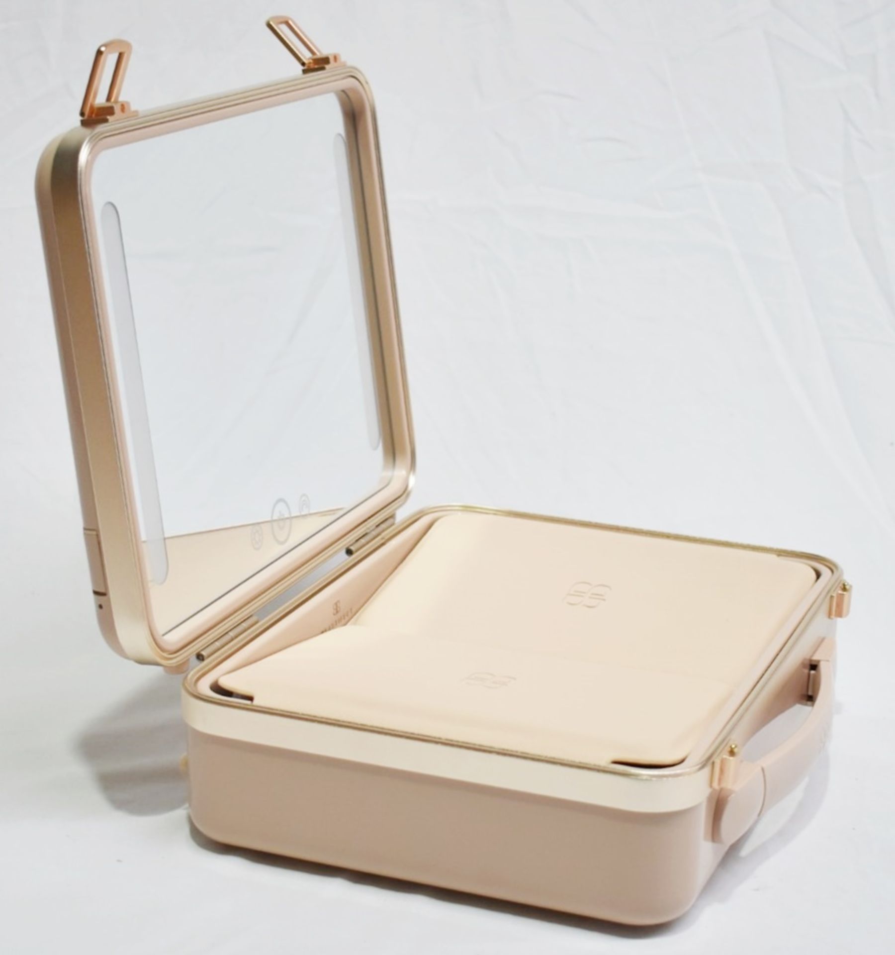 1 x BEAUTIFECT 'Beautifect Box' Make-Up Carry Case With Built-in Illuminated Mirror - RRP £279.00 - Image 3 of 12