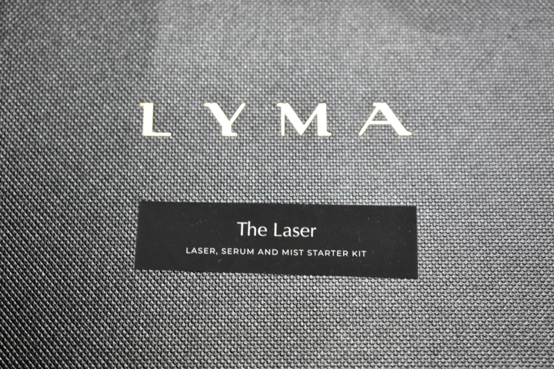 1 x LYMA Home Laser Skincare Treatment Starter Kit With Active Mist and Priming Serum - RRP £1,999 - Image 8 of 22